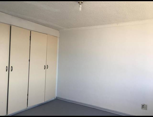 2 BEDROOM APARTMENT FOR SALE IN SUNNYSIDE